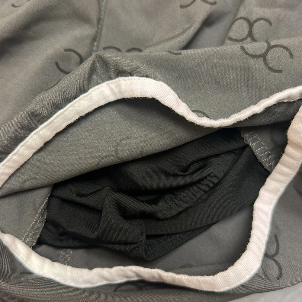 CELEBRITY DANCE GIRL YOUTH DANCE ACTIVE SHORTS GRAY WITH POCKETS YOUTH MEDIUM